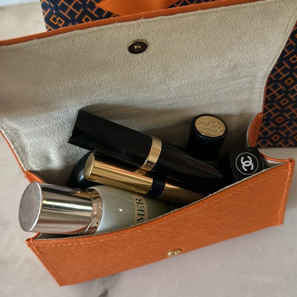 Tory Burch sunglasses Case , with gold color Logo